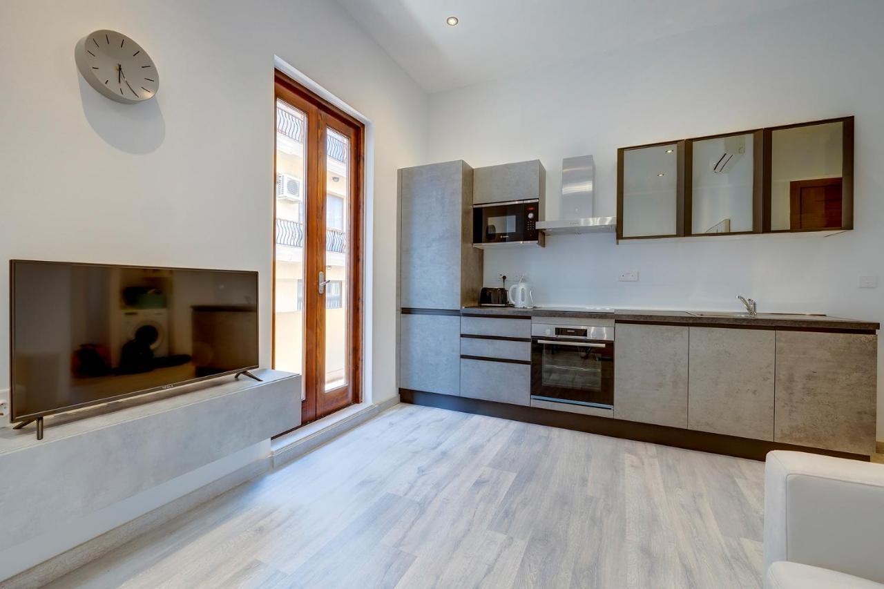 Modern Apartment In The Best Area Of Слима Екстериор снимка