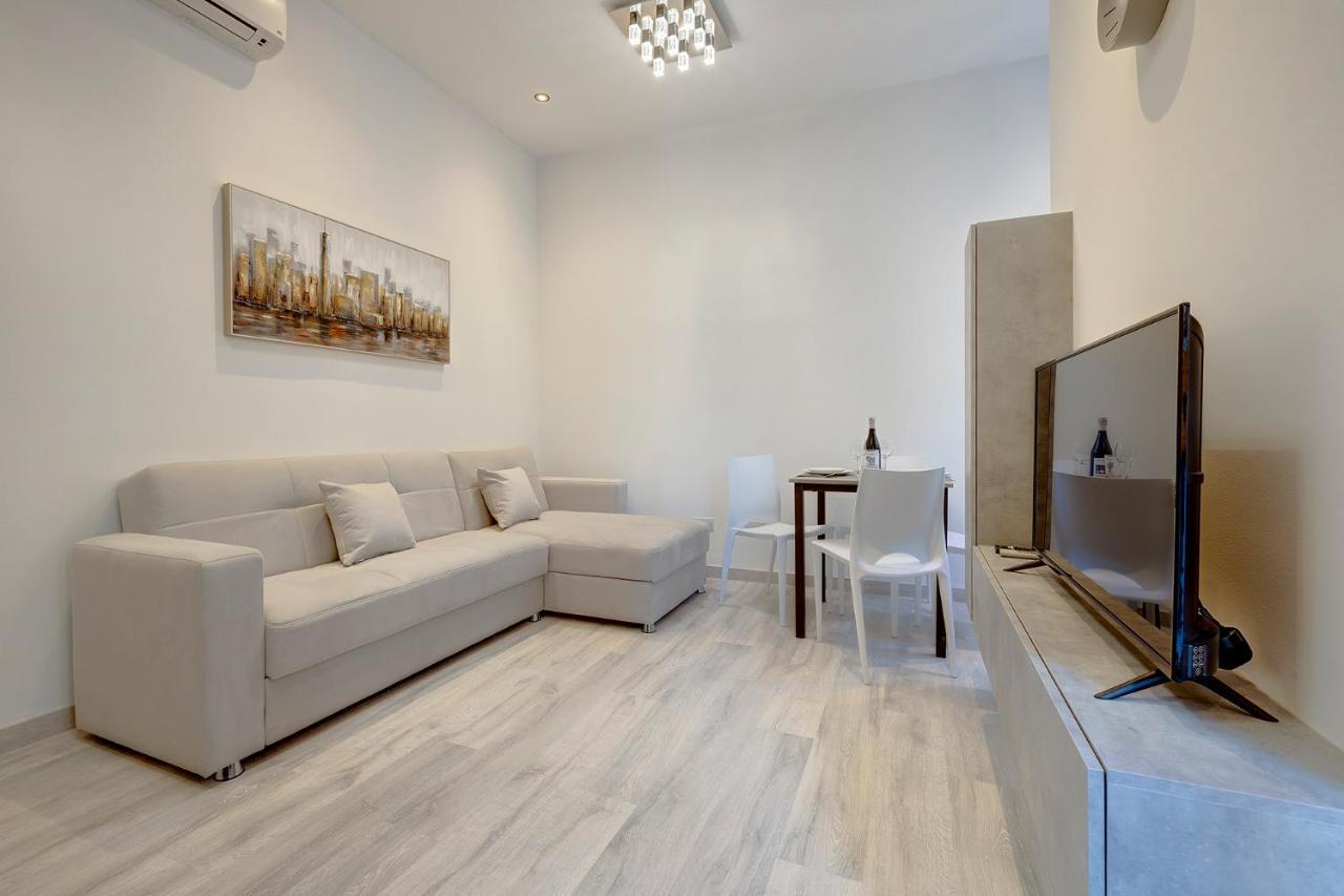 Modern Apartment In The Best Area Of Слима Екстериор снимка